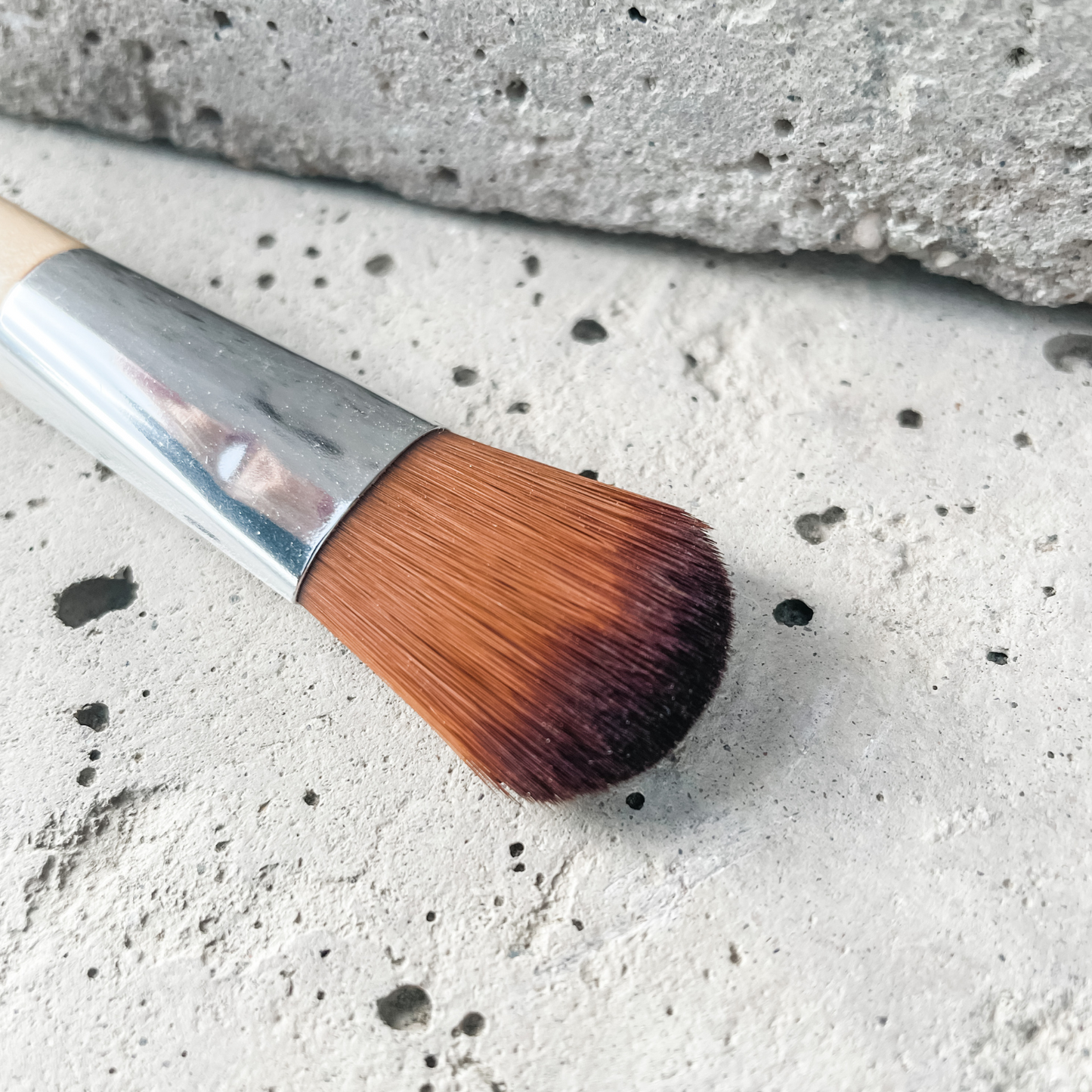 Mini Face Mask Brush